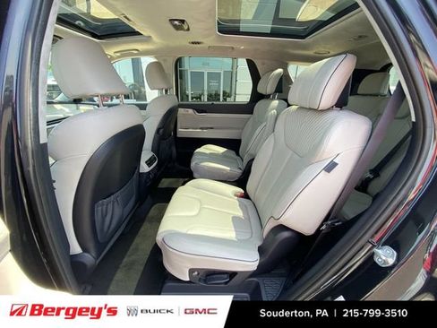 Used 2023 Hyundai Palisade Calligraphy w/ Cargo Package AWD/4WD image 28