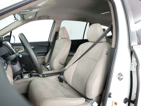 Used 2017 Honda Pilot EX image 45
