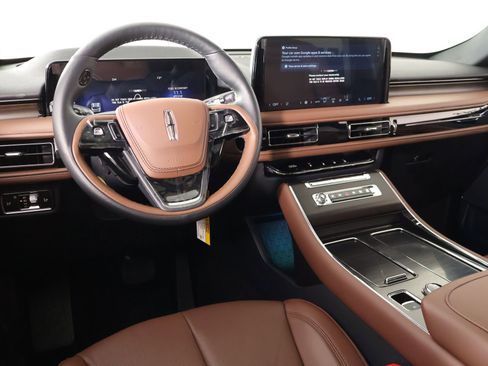 New 2026 Lincoln Aviator Reserve AWD/4WD image 2