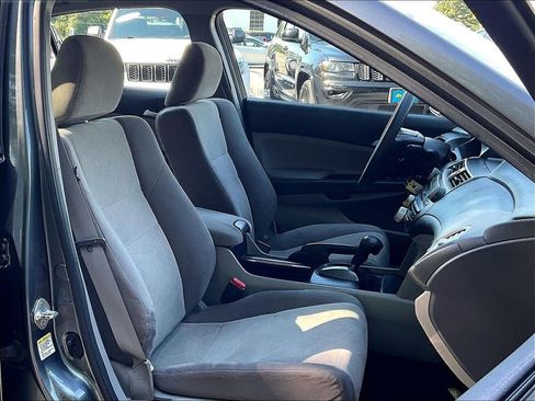 Used 2010 Honda Accord LX image 11