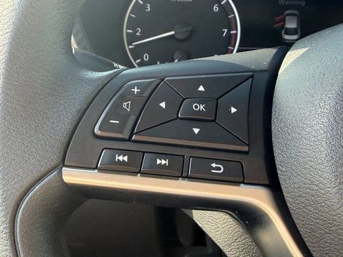 Used 2025 Nissan Sentra SV FWD image 23