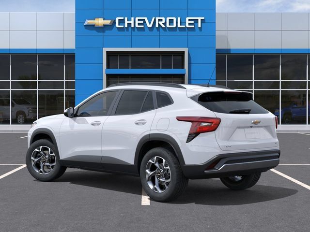 New 2026 Chevrolet Trax LT w/ Driver Confidence Package FWD image 3