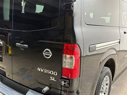 Used 2020 Nissan NV 3500 SL image 31