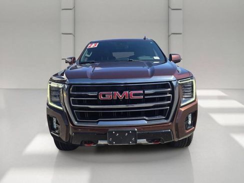 Used 2023 GMC Yukon XL AT4 w/ Technology Package AWD/4WD image 2