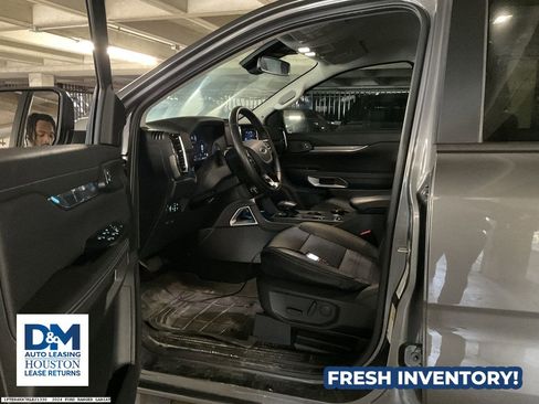 Used 2024 Ford Ranger Lariat w/ FX4 Off-Road Package image 8