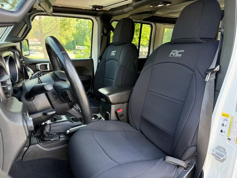 Used 2018 Jeep Wrangler Unlimited Sport S AWD/4WD image 35