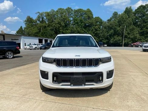 Used 2022 Jeep Grand Cherokee L Overland w/ Luxury Tech Group IV AWD/4WD image 9