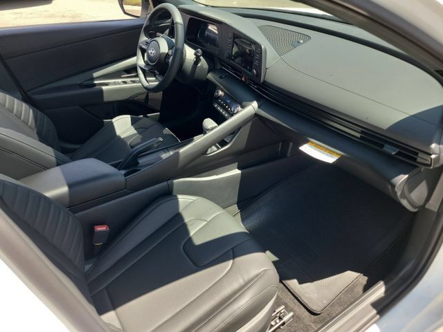 New 2026 Hyundai Elantra SEL Sport FWD image 21