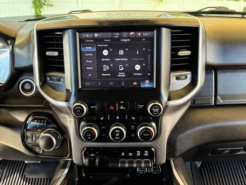Used 2022 RAM 1500 Big Horn AWD/4WD image 19