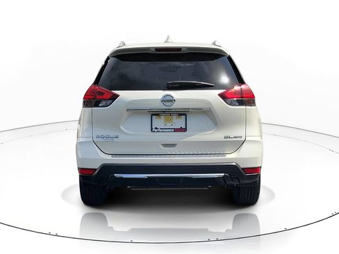Used 2017 Nissan Rogue SL w/ SL Premium Package AWD/4WD image 5