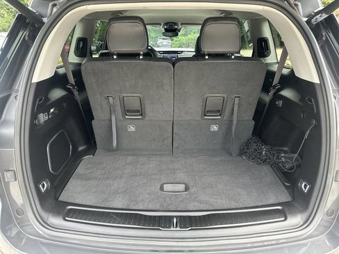 Used 2022 Jeep Grand Cherokee L Limited RWD image 18