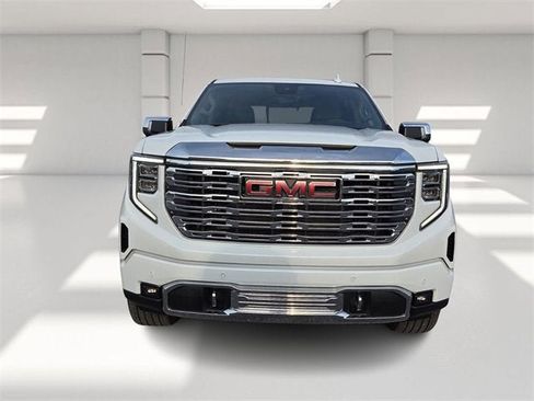 New 2026 GMC Sierra 1500 Denali w/ Denali Reserve Package image 8