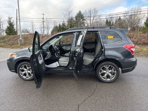 Used 2016 Subaru Forester 2.5i Touring w/ Eyesight & Navigation System image 13