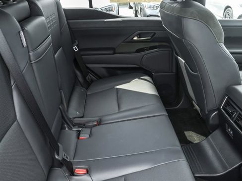 Used 2024 Lexus GX 550 AWD/4WD image 24