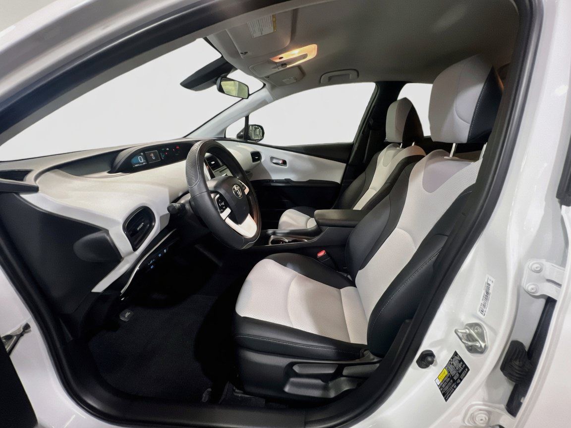 Used 2018 Toyota Prius Two w/ Prius Two Safety Plus Package FWD image 14