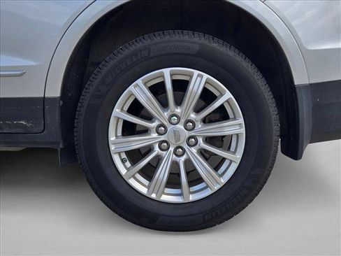 Used 2018 Cadillac XT5 FWD image 26
