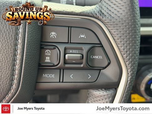 Used 2025 Toyota Tacoma Limited image 24