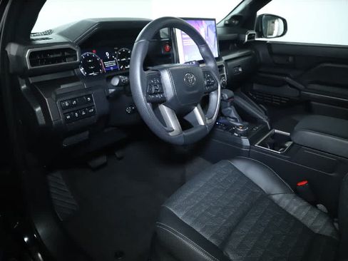 Used 2026 Toyota 4Runner TRD Off-Road Premium AWD/4WD image 17