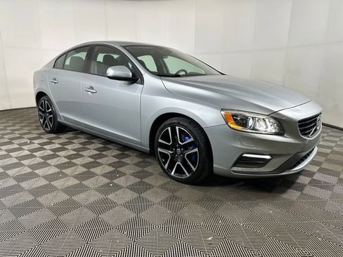 Used 2018 Volvo S60 T5 Dynamic w/ Protection Package image 2
