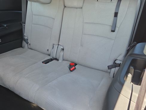 Certified 2017 Honda Pilot EX image 11