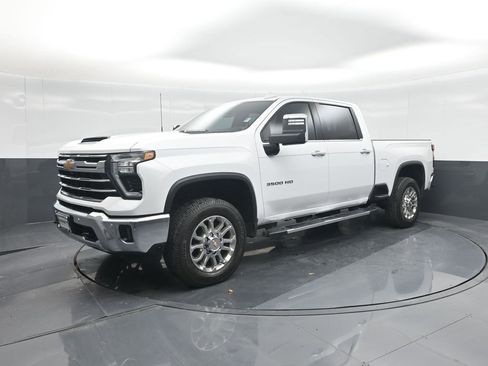 Used 2025 Chevrolet Silverado 3500 LTZ w/ LTZ Convenience Package image 1