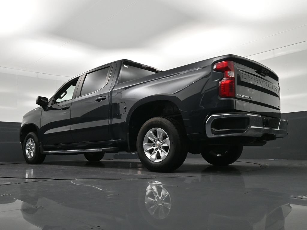 Used 2024 Chevrolet Silverado 1500 LT RWD image 16