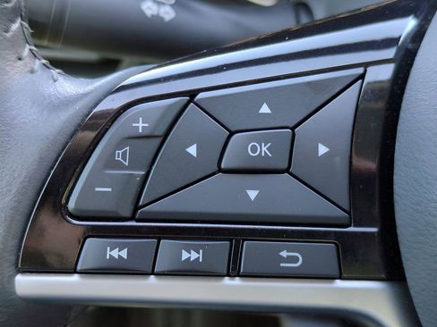 Used 2024 Nissan Altima 2.5 SV w/ SV Premium Package image 25