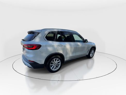 Used 2022 BMW X5 xDrive40i w/ Premium Package AWD/4WD image 8