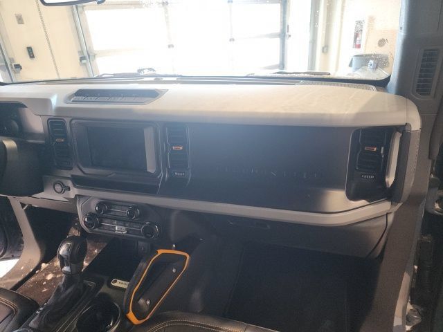 Used 2023 Ford Bronco Badlands AWD/4WD image 12