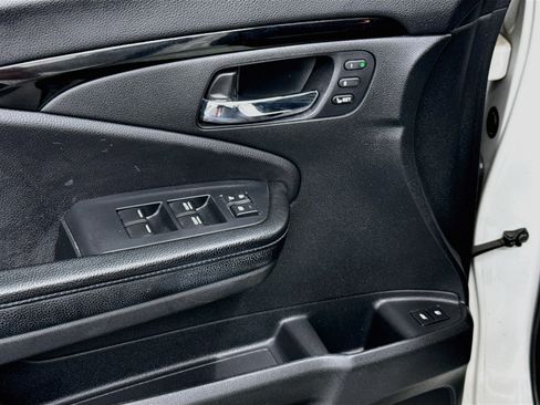 Used 2019 Honda Passport Touring image 15