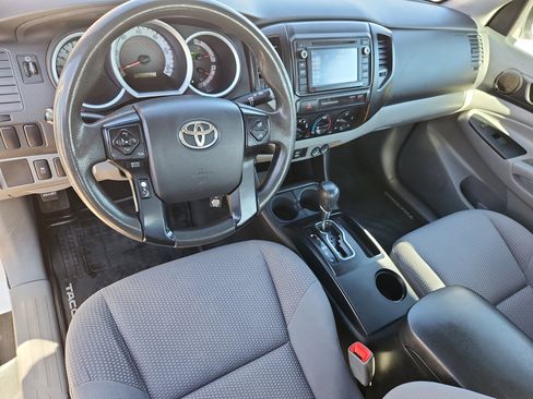 Used 2015 Toyota Tacoma 2WD Access Cab image 9