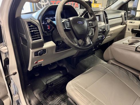 Used 2017 Ford F350 XL image 15