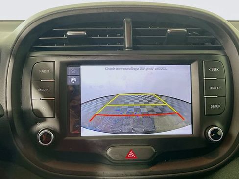 Used 2024 Kia Soul LX w/ Option Group 015 FWD image 14