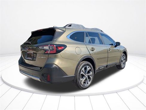 Used 2021 Subaru Outback Limited image 4