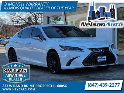 Used 2021 Lexus ES 300h w/ Accessory Package 2
