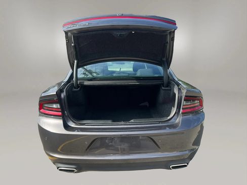 Used 2022 Dodge Charger SXT RWD image 9