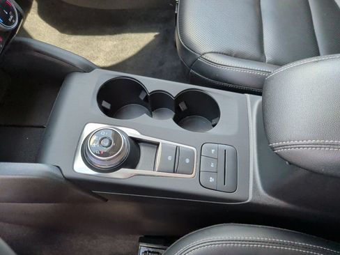 Used 2022 Ford Escape Titanium FWD image 30