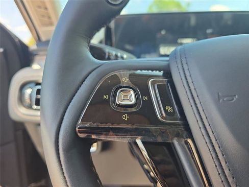 New 2026 Lincoln Aviator 2WD image 21