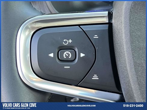 Used 2025 Volvo XC40 B5 Ultra w/ Climate Package image 21