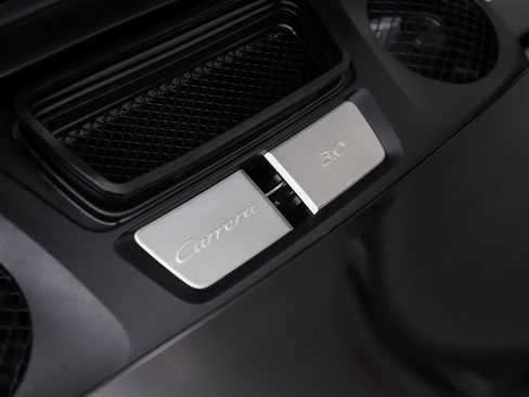 Used 2018 Porsche 911 Carrera RWD image 35