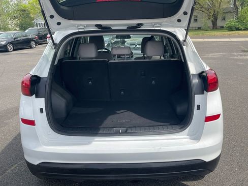 Used 2020 Hyundai Tucson SE w/ Cargo Package FWD image 16