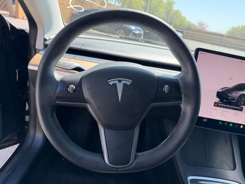 Used 2022 Tesla Model 3 Long Range AWD/4WD image 8