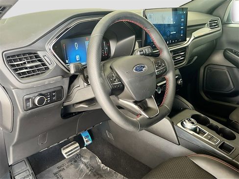 Used 2024 Ford Escape ST-Line w/ Tech Pack #1 image 9