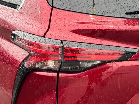 Used 2021 Toyota Sienna Platinum image 14