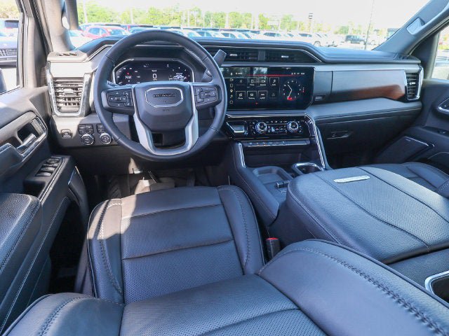 Used 2024 GMC Sierra 3500 Denali w/ Denali Reserve Package AWD/4WD image 16