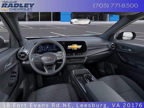 New 2025 Chevrolet Equinox LT image 17