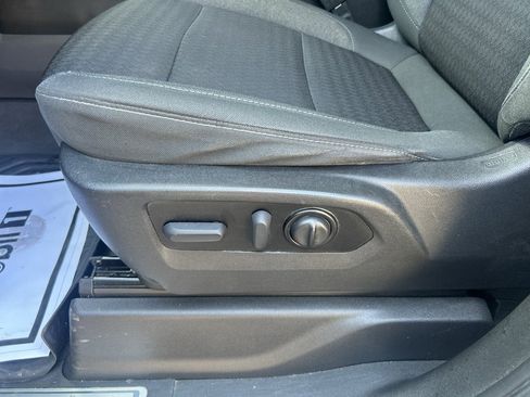 Used 2022 Chevrolet Silverado 1500 LT Trail Boss w/ Convenience Package II image 15