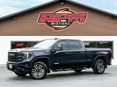Used 2022 GMC Sierra 1500 Elevation w/ Preferred Package AWD/4WD image 3