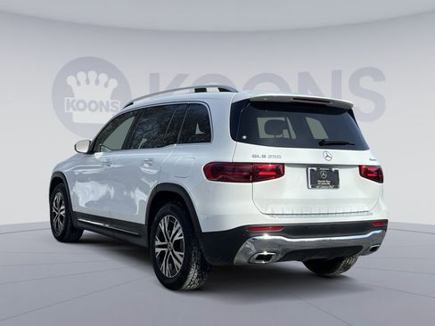 Certified 2024 Mercedes-Benz GLB 250 4MATIC image 4