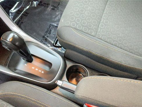 Used 2019 Chevrolet Trax LS image 18